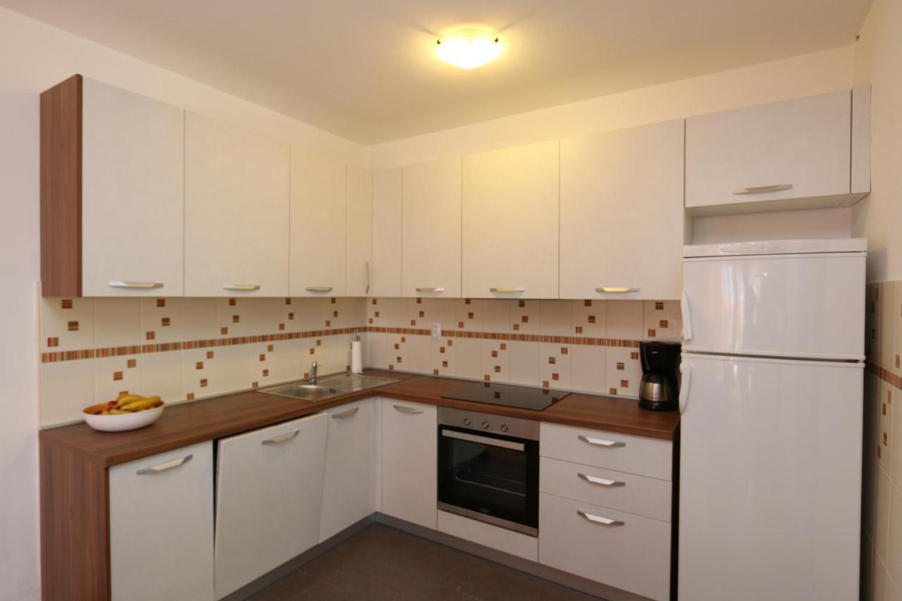 Apartments Grskovic G. Jesenovica ชิโล ภายนอก รูปภาพ